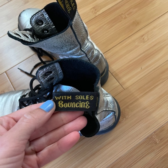 RARE Dr. Martens Doc Marten Metallic Silver 1460 Pascal Combat Boots - Picture 4 of 9